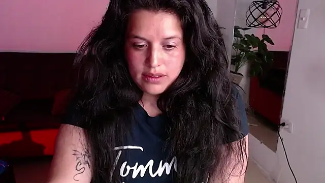 Andrea secret  online show from September 16, 2025, 5:58 pm