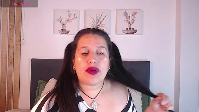 Andrea secret  online show from October 12, 2025, 2:40 pm