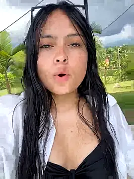 Karla 1-2 online show from November 30, 2025, 4:52 pm