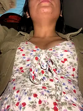 Karla 1-2 online show from November 20, 2025, 10:52 pm