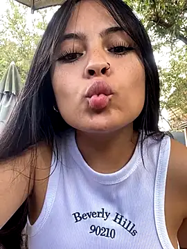 Karla 1-2 online show from November 7, 2025, 8:13 pm