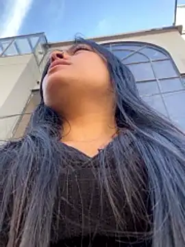 Karla 1-2 online show from October 14, 2025, 8:31 pm