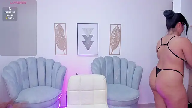 Mila blaze online show from October 19, 2025, 12:57 am