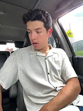 Snapshot of mattebret11 chatting on October 20, 2025, 5:02 pm mattebret11 online show from October 20, 2025, 5:02 pm