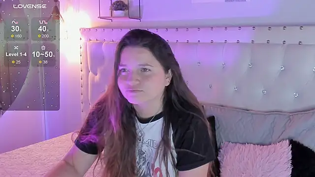 sophiee09  online show from November 27, 2025, 2:06 pm