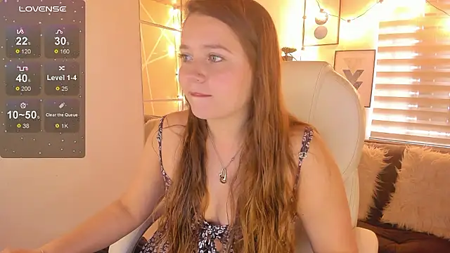 Snapshot of sophiee09_ chatting on February 3, 2026, 1:27 pm sophiee09 online show from February 3, 2026, 1:27 pm