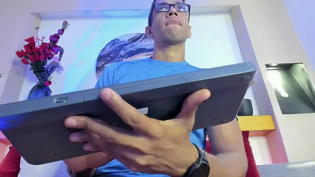 Snapshot of JacobDraven chatting on October 4, 2025, 4:03 am JacobDraven online show from October 4, 2025, 4:03 am