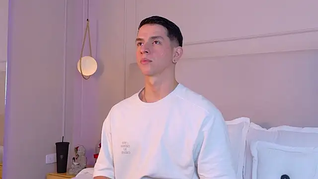 ZaneDawson online show from November 18, 2025, 3:10 am