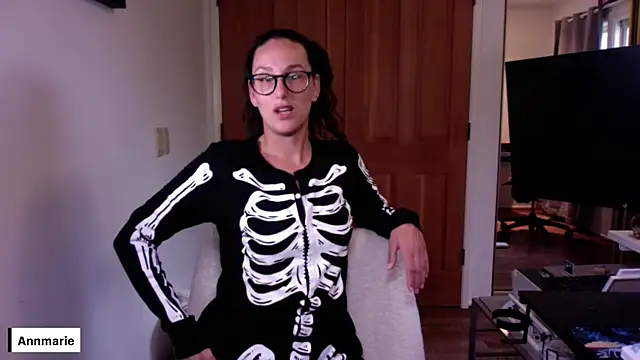 annmarieferrara online show from October 3, 2025, 4:08 pm