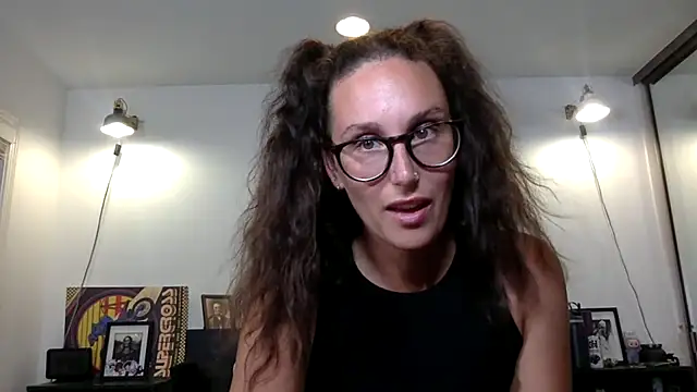 annmarieferrara online show from September 19, 2025, 2:48 am