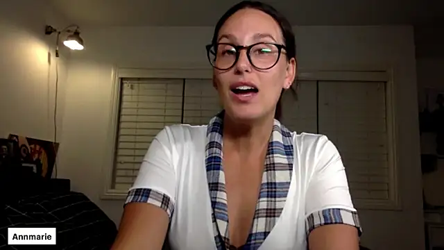 annmarieferrara online show from September 26, 2025, 2:07 am