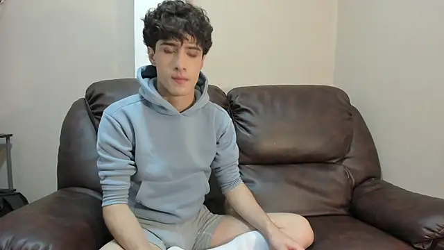 Snapshot of Xam_Collen chatting on November 1, 2025, 3:17 pm Xam Collen online show from November 1, 2025, 3:17 pm