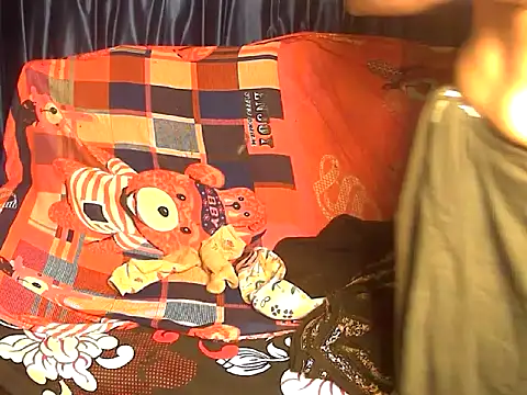 Snapshot of Sangeetha5 chatting on November 27, 2025, 6:52 pm Sangeetha5 online show from November 27, 2025, 6:52 pm