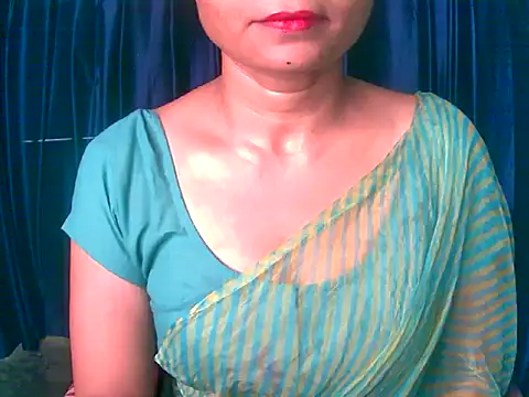 Snapshot of Sangeetha5 chatting on October 2, 2025, 7:56 am Sangeetha5 online show from October 2, 2025, 7:56 am