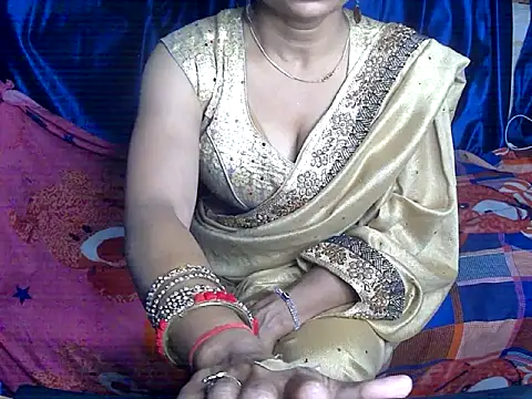 Snapshot of Sangeetha5 chatting on November 6, 2025, 6:12 pm Sangeetha5 online show from November 6, 2025, 6:12 pm