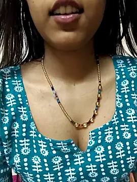 Snapshot of reetika6375 chatting on February 9, 2026, 7:56 pm reetika6375 online show from February 9, 2026, 7:56 pm