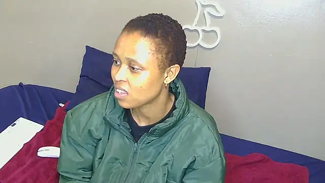 Serafynn online show from October 1, 2025, 7:29 pm