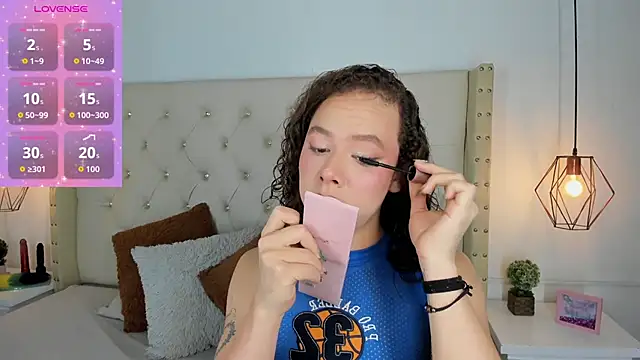 bycandy  online show from January 11, 2026, 1:18 pm