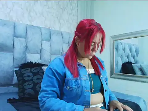 sofiagutierrez   online show from September 22, 2025, 3:12 am