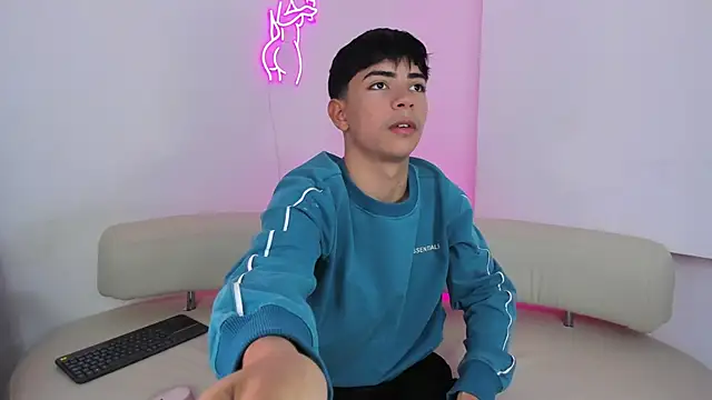 Peter chase online show from October 4, 2025, 6:42 pm