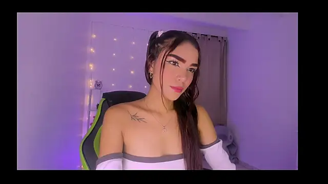 ashlysmith 01 online show from December 1, 2025, 4:13 am