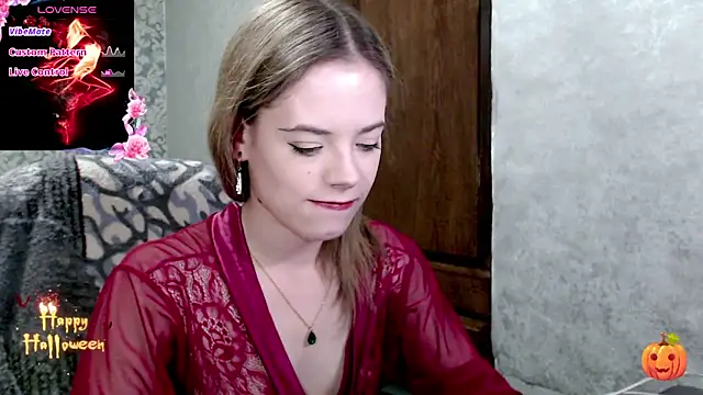 Kate  Loves online show from October 29, 2025, 6:51 pm