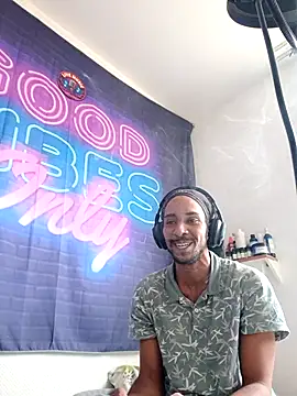 Mikaaa97 online show from March 16, 2026, 4:21 pm