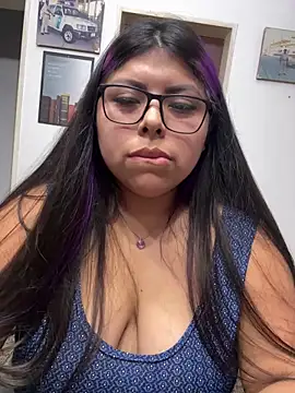 Lunarebelde online show from December 2, 2025, 2:56 am