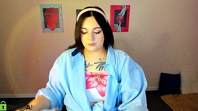 Mia R0ss online show from October 8, 2025, 12:34 am