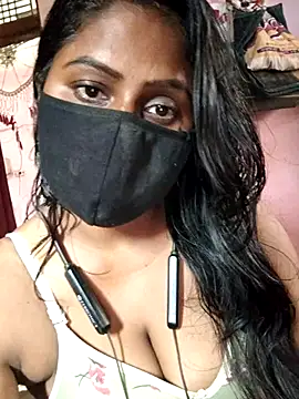 Jasmine Januja online show from September 27, 2025, 4:29 am