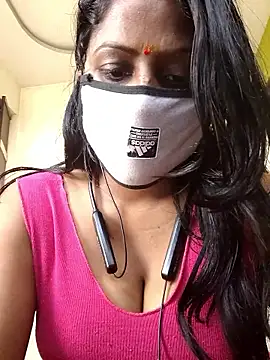 Jasmine Januja online show from January 11, 2026, 6:42 am