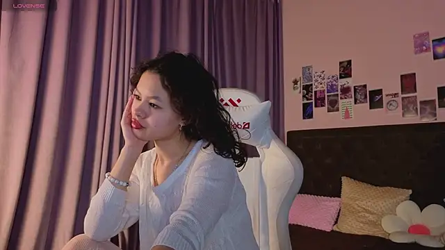 moco choco online show from April 16, 2026, 6:03 am