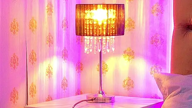 CoraVex online show from April 22, 2026, 3:46 am