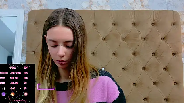 CoraVex online show from February 11, 2026, 2:11 am