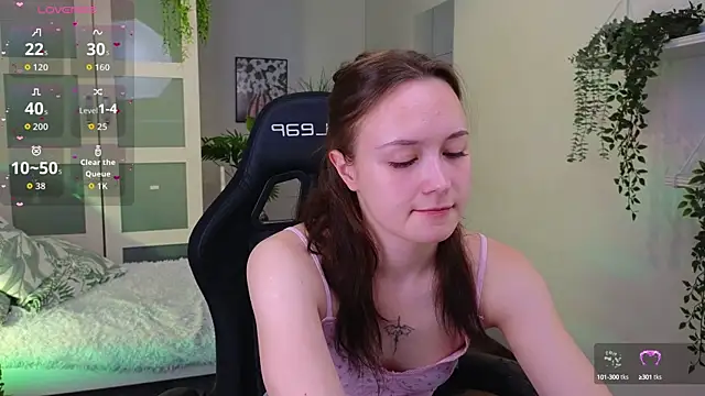 selin selin online show from October 9, 2025, 4:35 am