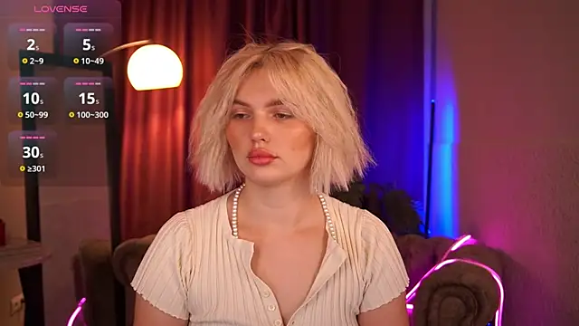 Amelia Wells online show from November 24, 2025, 5:07 am