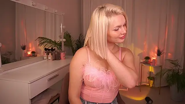 Amelia Wells online show from September 29, 2025, 5:47 am