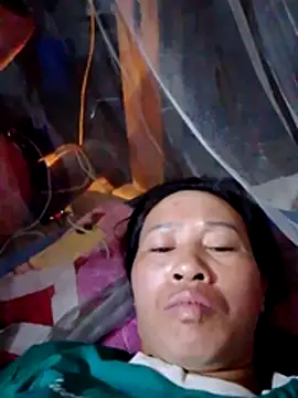 Snapshot of donna-bae chatting on February 17, 2026, 9:01 pm donna-bae online show from February 17, 2026, 9:01 pm