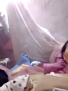 donna-bae online show from April 3, 2026, 10:27 pm