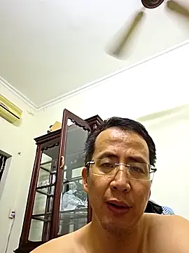 Snapshot of MaiHoang2k chatting on October 5, 2025, 1:46 pm MaiHoang2k online show from October 5, 2025, 1:46 pm