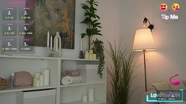 adisson fox online show from October 24, 2025, 6:12 am