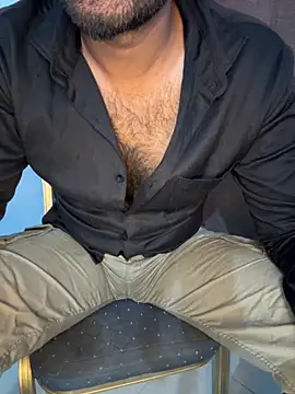 yourhoneyx1 online show from November 2, 2025, 5:56 am