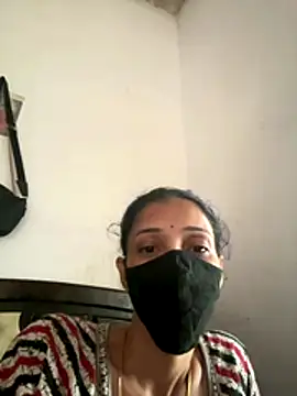 sweetreddy-02 online show from December 1, 2025, 4:57 am