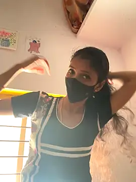 sweetreddy-02 online show from September 20, 2025, 7:02 am