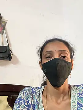 sweetreddy-02 online show from November 10, 2025, 6:29 am