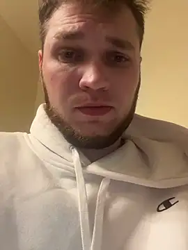 Snapshot of Matthew23Z chatting on November 20, 2025, 3:23 pm Matthew23Z online show from November 20, 2025, 3:23 pm