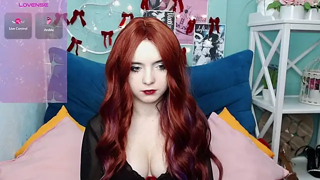 VivienneRo online show from December 21, 2025, 5:53 am