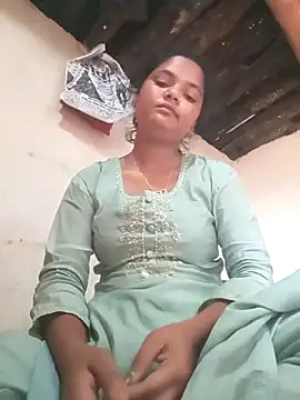 Hot Shredha online show from October 31, 2025, 4:42 am