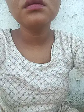 Hot Shredha online show from October 9, 2025, 11:00 am