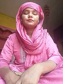 Hot Shredha online show from November 14, 2025, 10:08 am